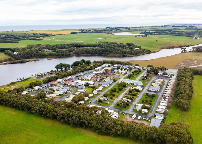 Hotels with tennis Nrma Warrnambool Riverside Holiday Park